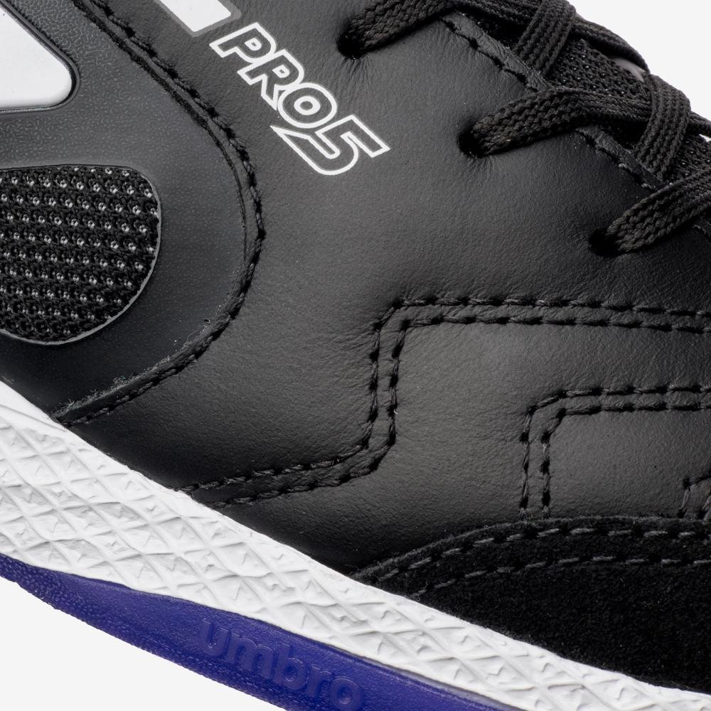 Chuteira Futsal Umbro Pro 5 Bump Preto/Roxo 7