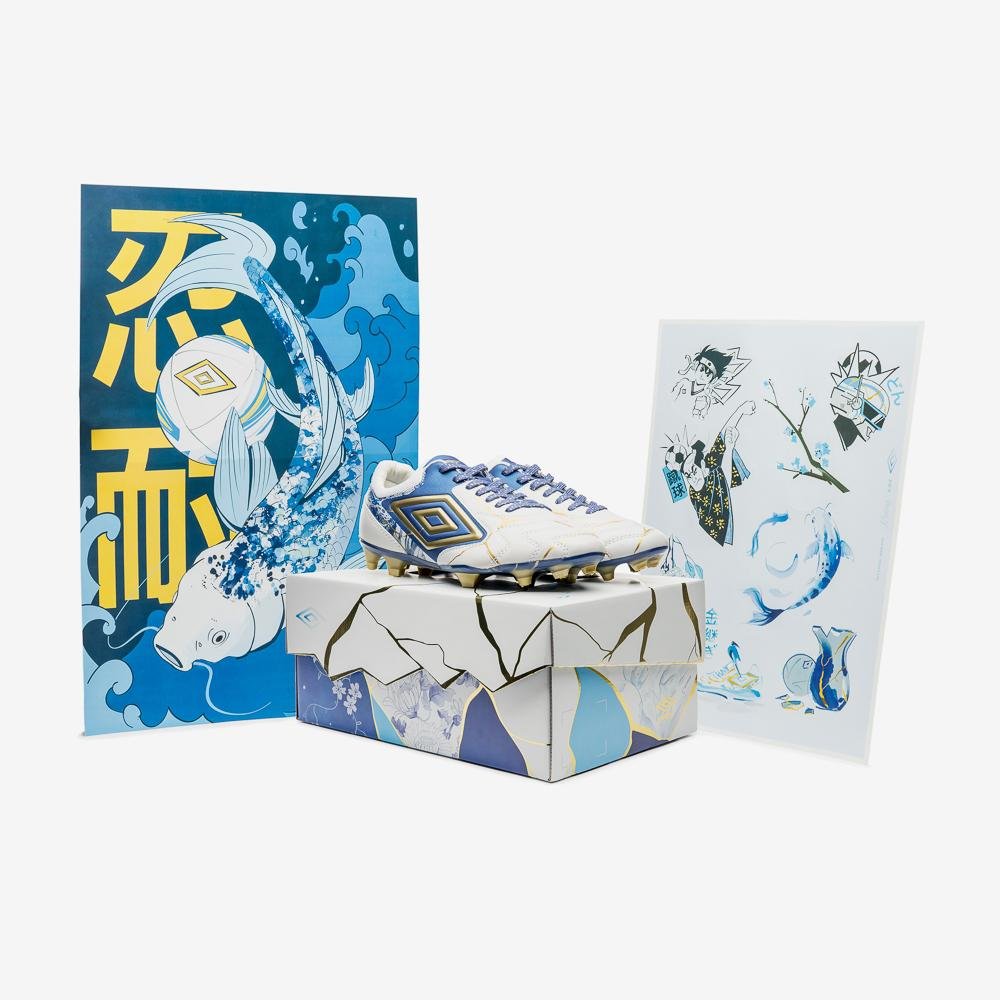 Chuteira Campo Umbro Adamant Master Class Pro Kintsugi Branco/Azul 7