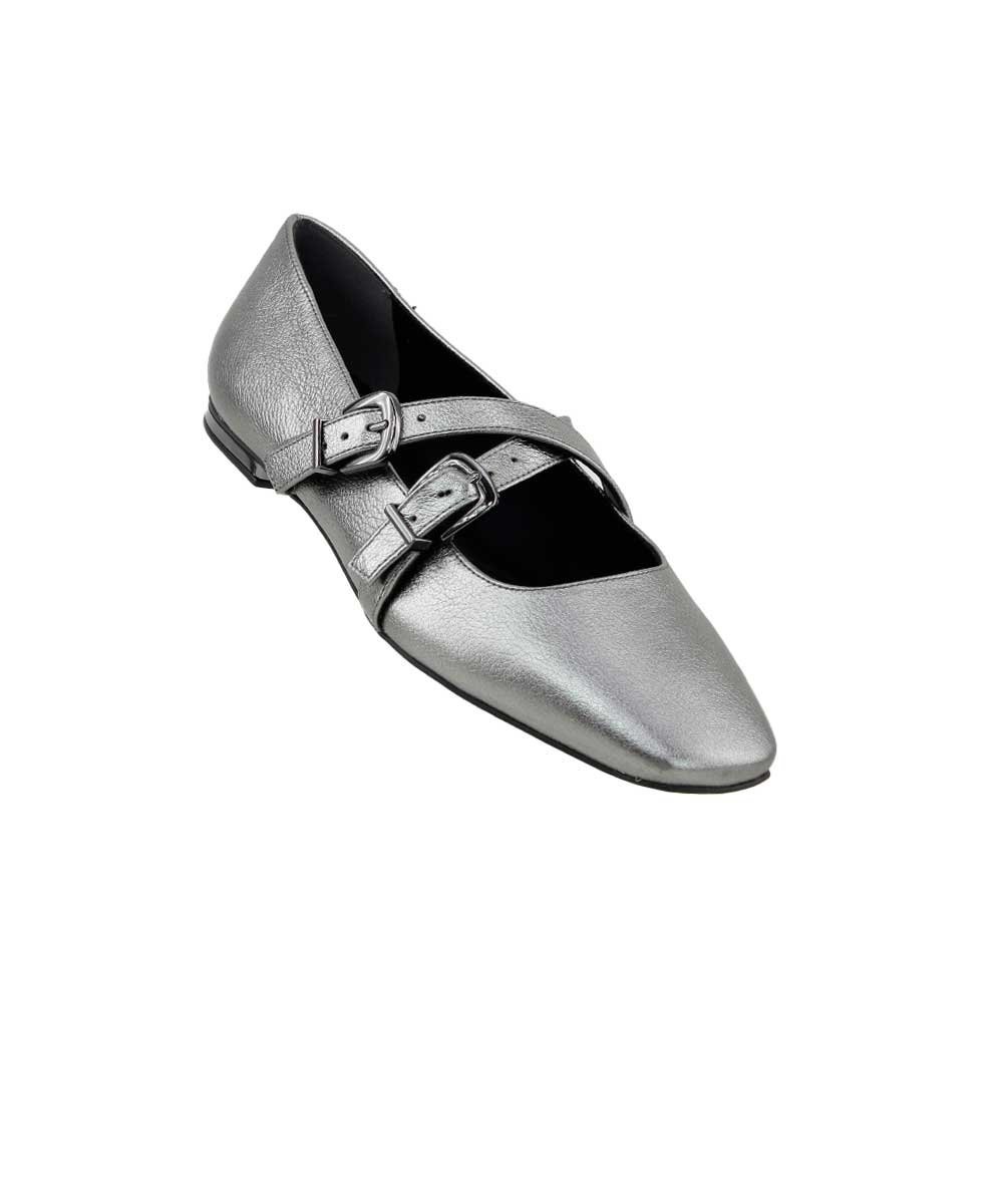 Sapatilha Loucos E Santos com Fivela Couro Grafite Prata 2