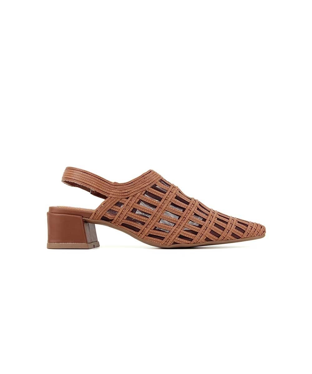 Scarpin Slingback Valentina Salto Baixo Caramelo
