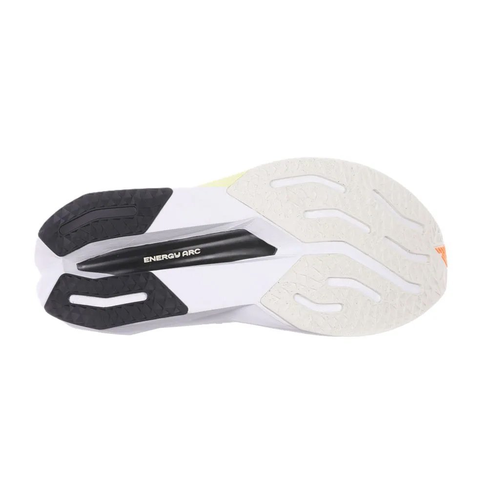 Tênis Esportivo New Balance Fresh Foam Feminino Branco 4