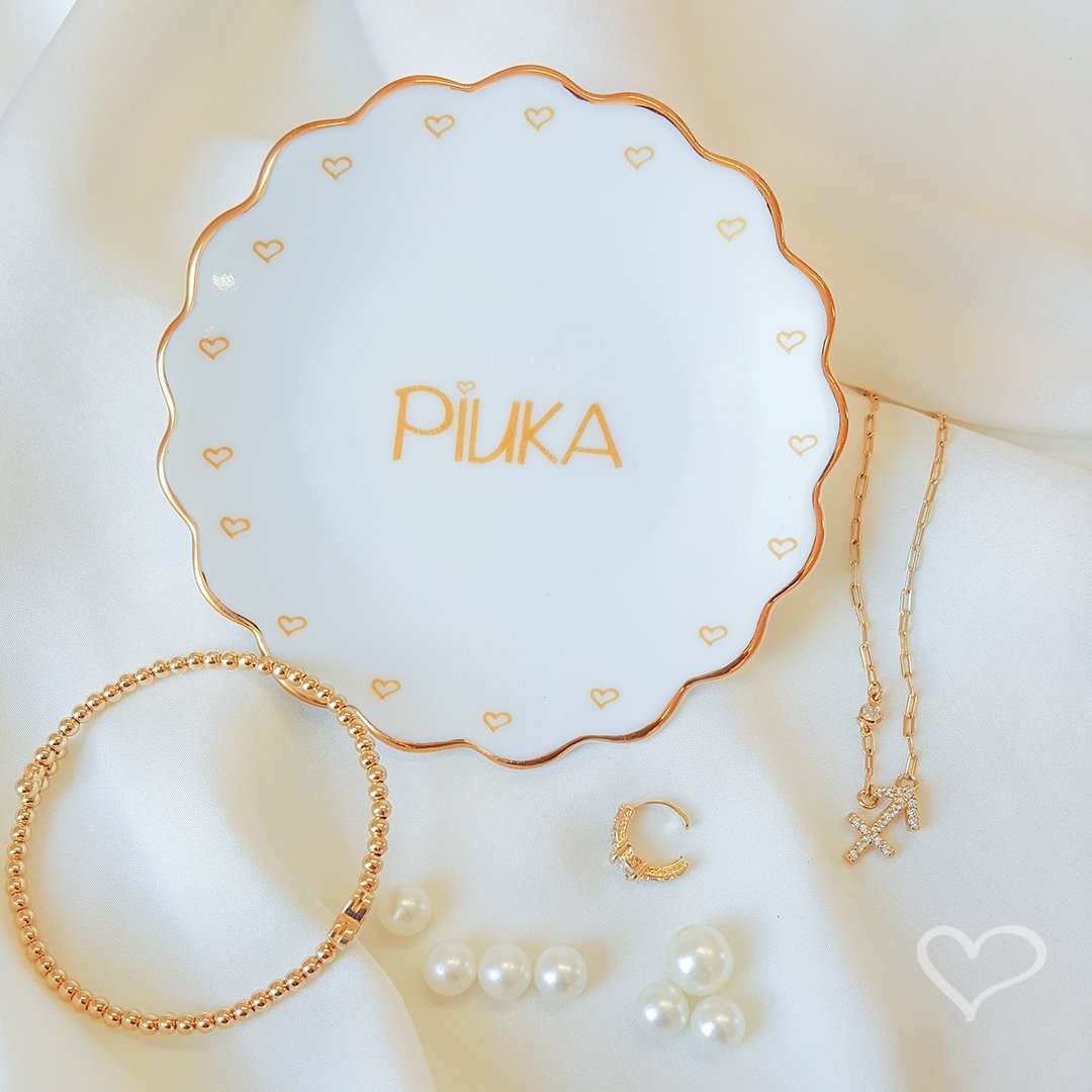PRATINHO PORTA JOIA DO DIA PIUKA PORCELANA COM FILETE DE OURO Dourado 3