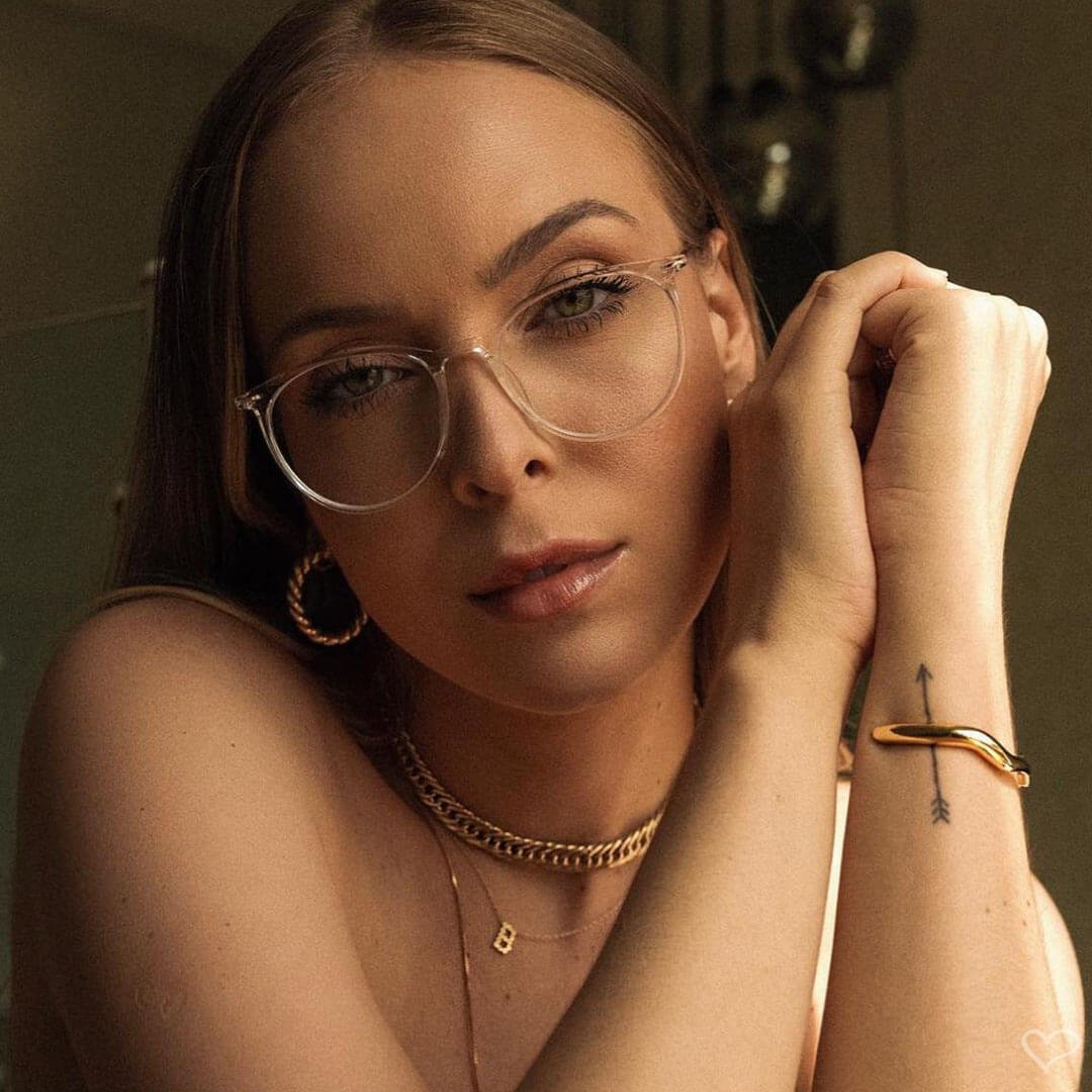 BRINCO DE ARGOLA TUBO TORCIDO CAMILA G FOLHEADO A OURO 18K Dourado 5