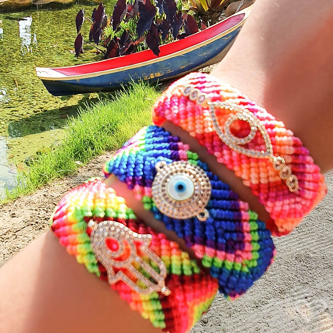 PULSEIRA AJUSTÁVEL OLHO GREGO MACRAMÊ TONS DE AZUL MADREPÉROLA ZIRCÔNIAS DANNA Azul 4