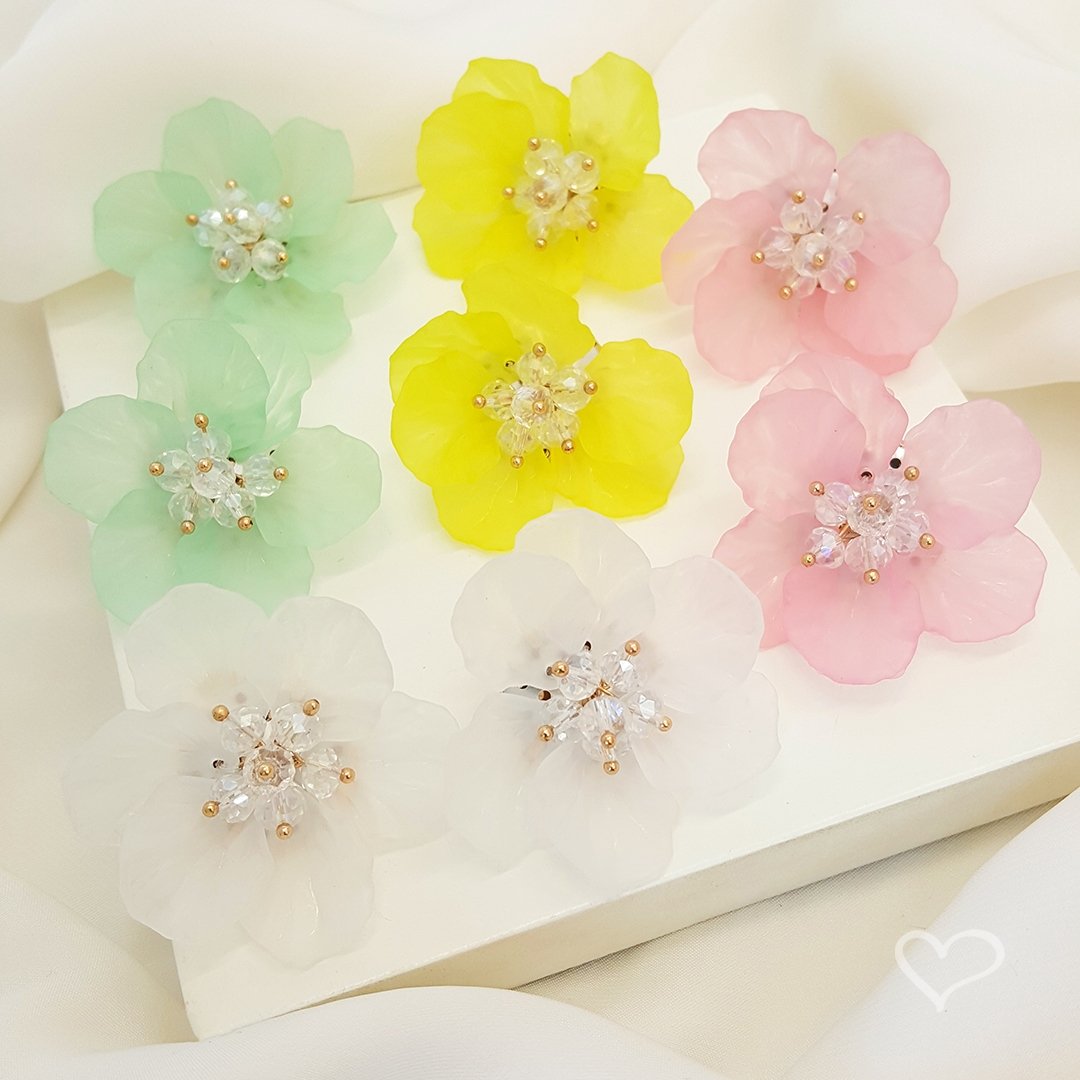 BRINCO DE FLOR HORTÊNSIA AMARELA Dourado 4