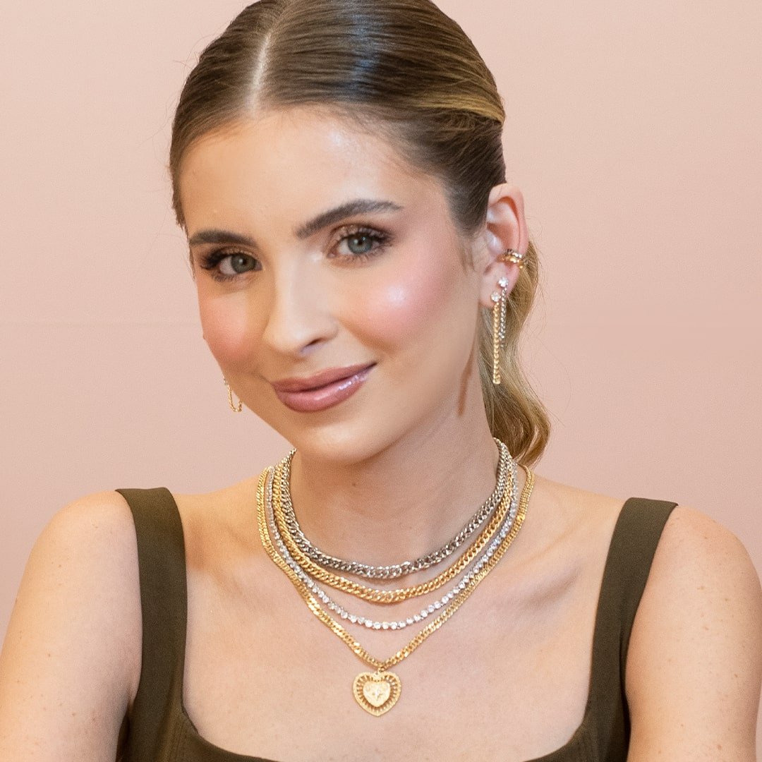 COLAR DE CORAÇÃO VINTAGE ESTRELA ALPHA FOLHEADO A OURO 18K Dourado 5