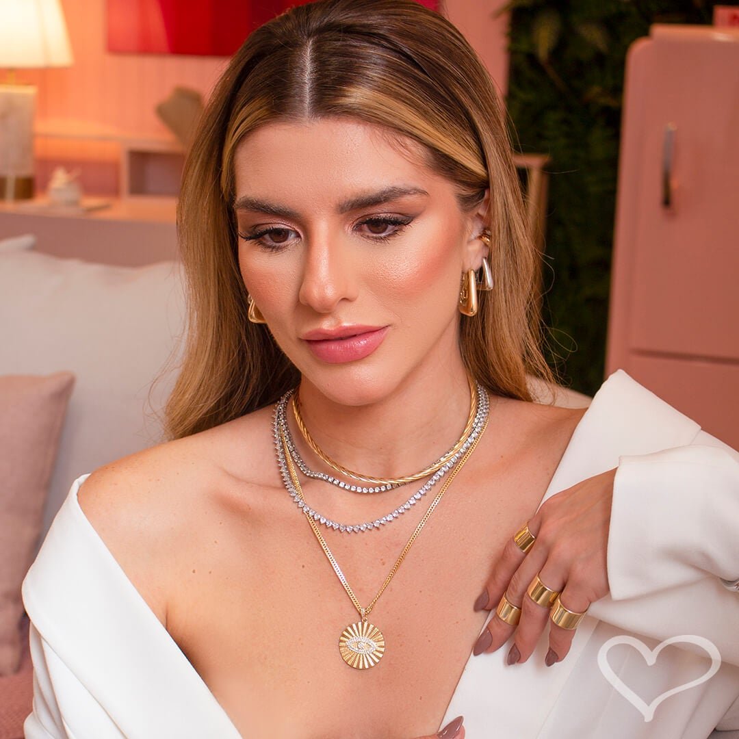 BRINCO ARGOLA TRIANGULAR EMILY P FOLHEADO EM RÓDIO BRANCO Rodio Branco 5