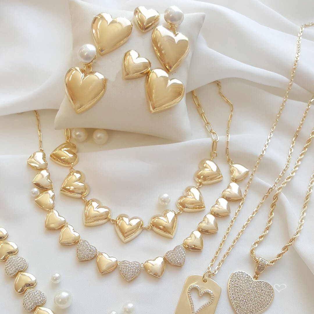 BRINCO DE CORAÇÃO HELENA PÉROLA FOLHEADO A OURO 18K Dourado 3