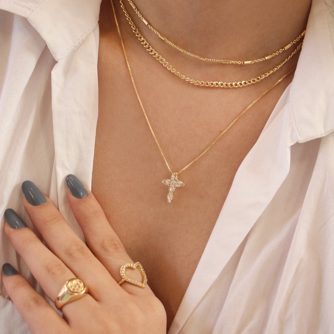 COLAR CRUZ ZIRCÔNIAS FOLHEADO A OURO 18K Dourado 2