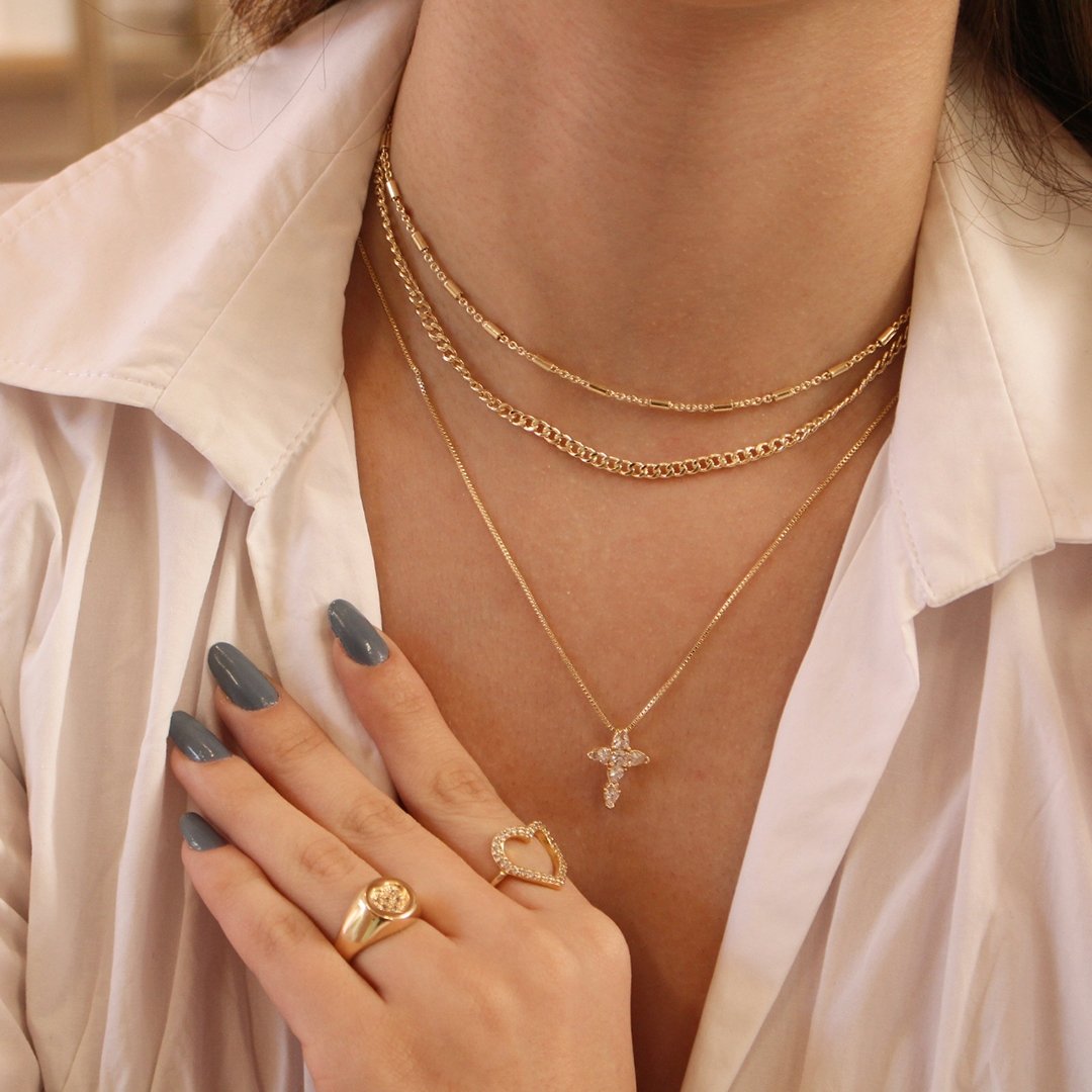 COLAR CRUZ ZIRCÔNIAS FOLHEADO A OURO 18K Dourado 3