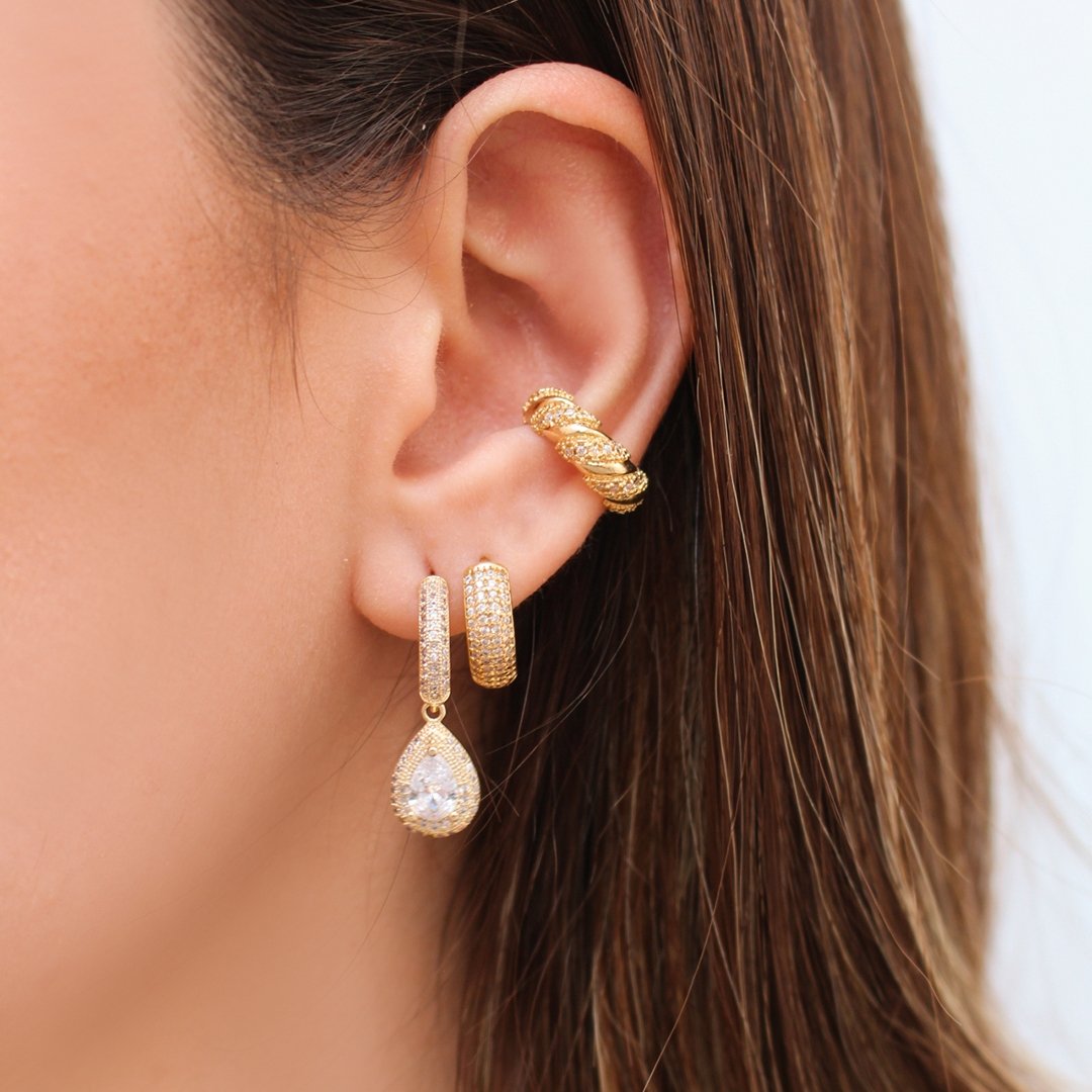 BRINCO PIUKA MEIA ARGOLA PILAR GOTA ZIRCÔNIA CRISTAL FOSCA E BRILHANTE FOLHEADO A OURO 18K Dourado 2