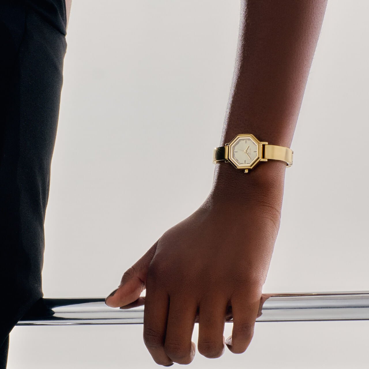 Relógio Euro Feminino Unique Bangle Dourado - EU2035ZAB/5D Dourado 3