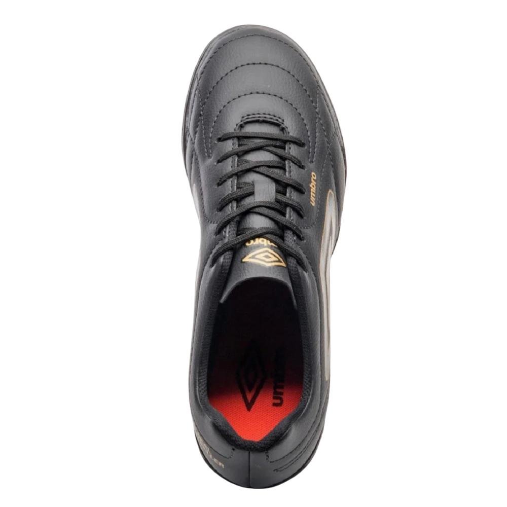 CHUTEIRA UMBRO SOCIETY CLASS FOOTBALLER UNISSEX Preto/Dourado 3