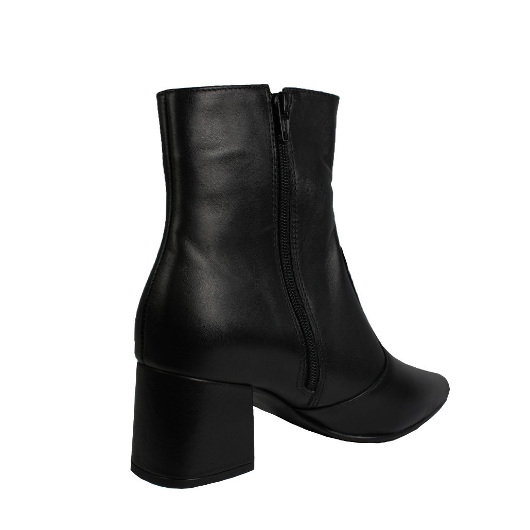 Bota Salto Baixo Grosso Cano Curto Bico Fino Luiza Sobreira Preta Mod. 2080 Preto 3