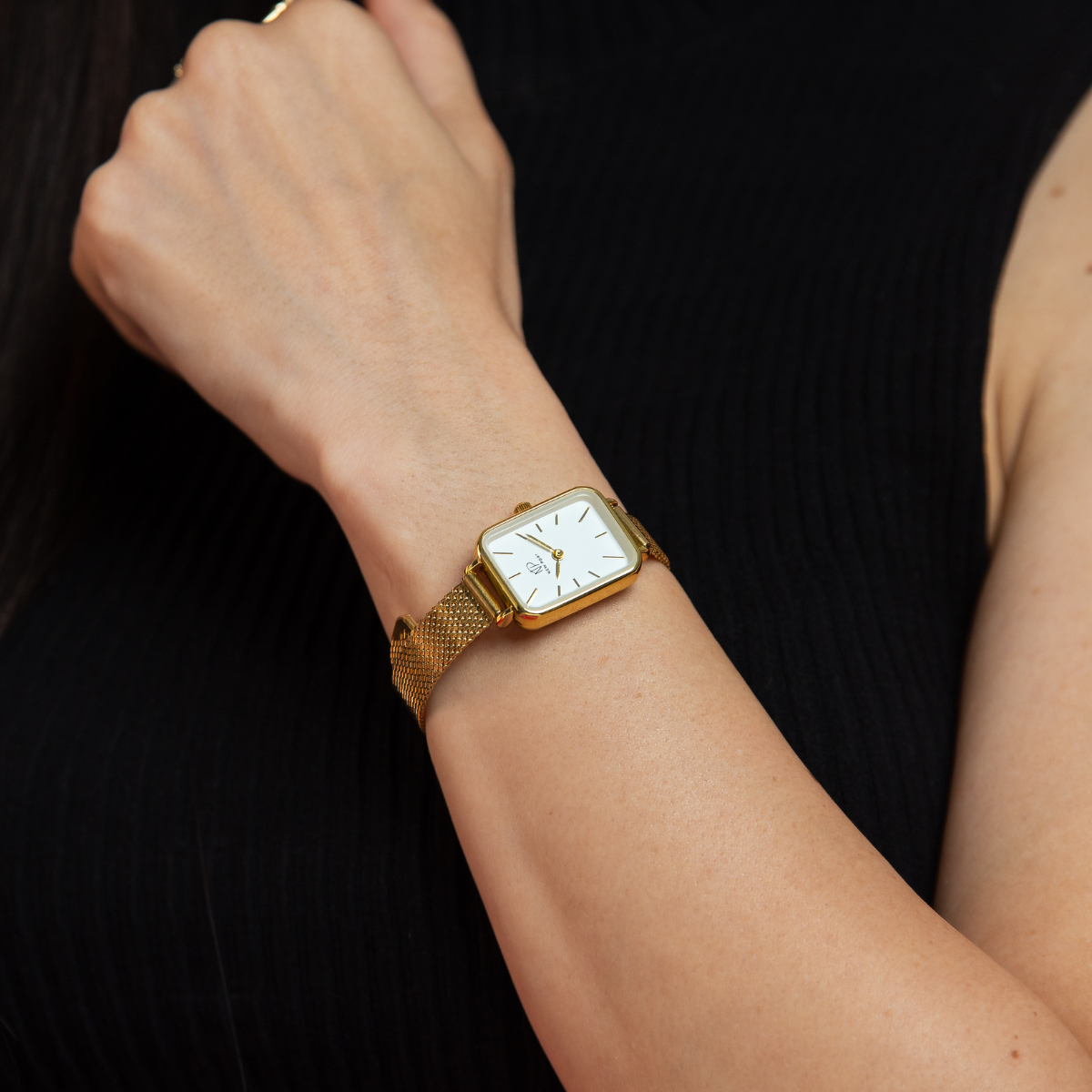 Relogio Feminino Quadrado Elegante Minimalista Luxo Dourado Gold Dourado 2