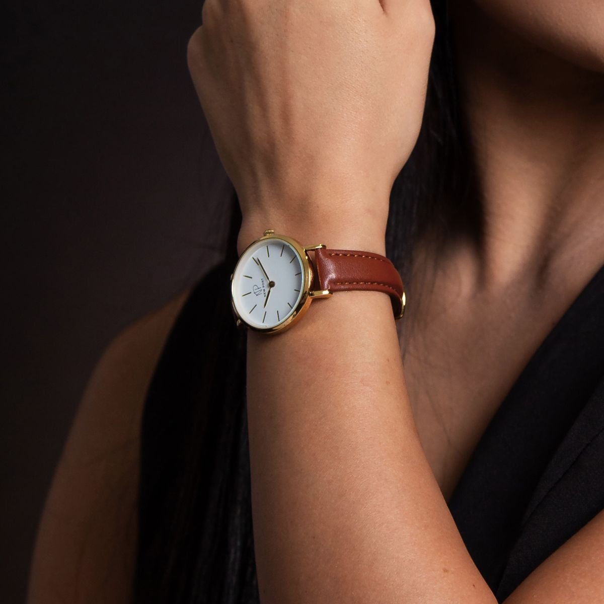 Relogio Feminino Analogico Pulseira Marrom Minimalista New Port 32mm Dourado 2