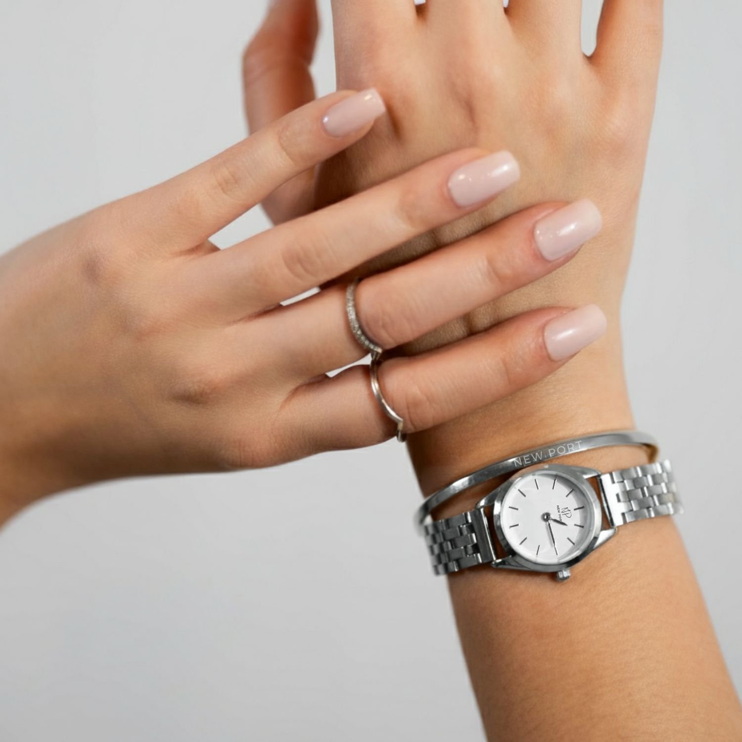 Relogio Feminino Bicolor Elegante Delicado Pequeno New Port 24mm Prata/Preto 2