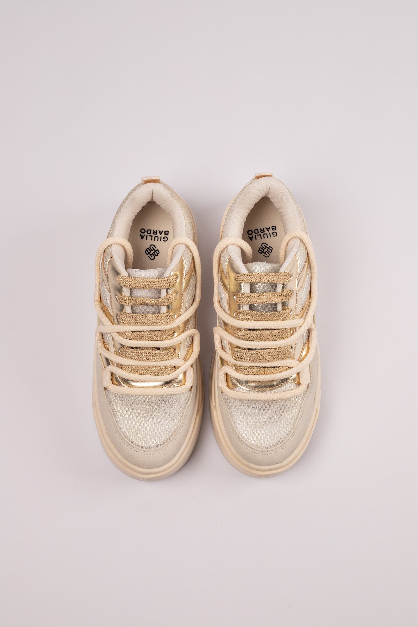 Tênis Flatform Louise Dourado 4