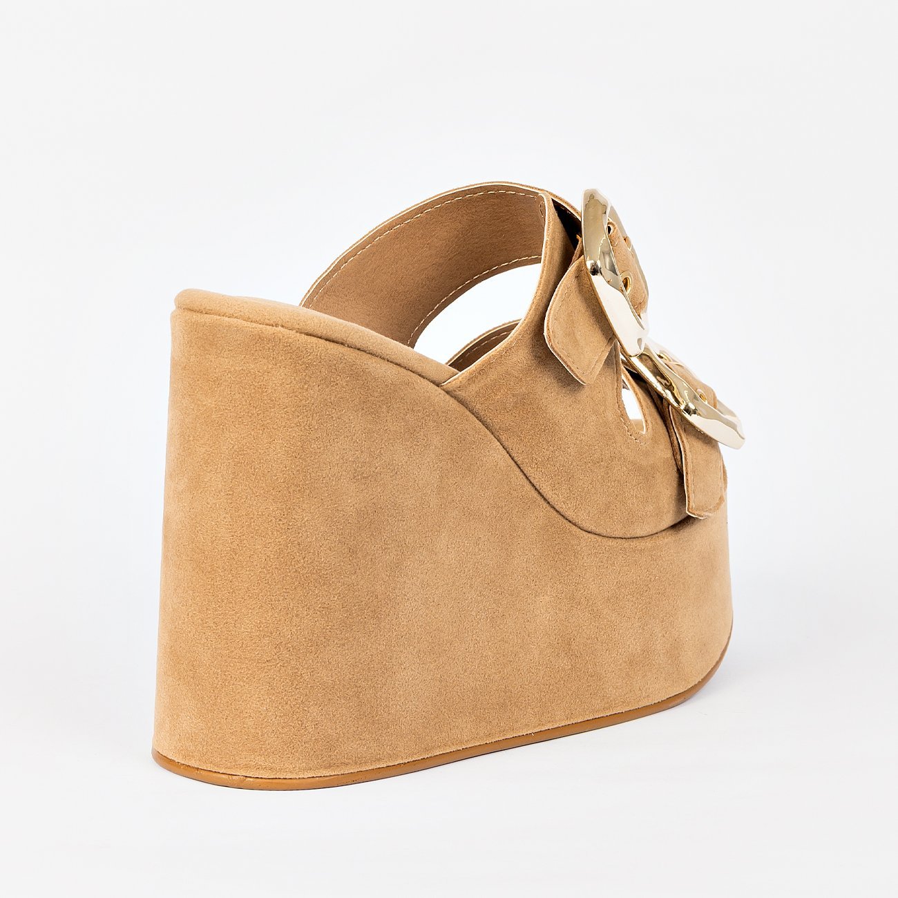 Tamanco Plataforma Cinthia em Camurça Bege 4