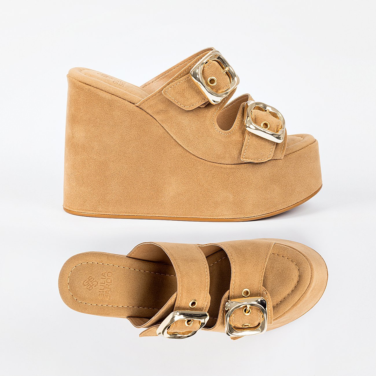 Tamanco Plataforma Cinthia em Camurça Bege 6