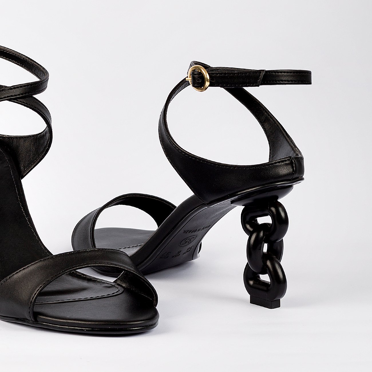 Sandália de Salto Sharon Preto 5