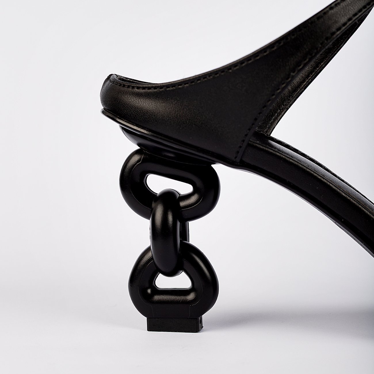 Sandália de Salto Sharon Preto 7