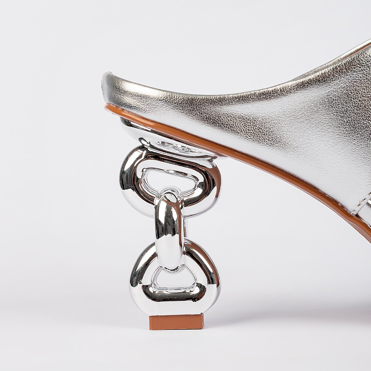 Sandália de Salto Nina Prata 7