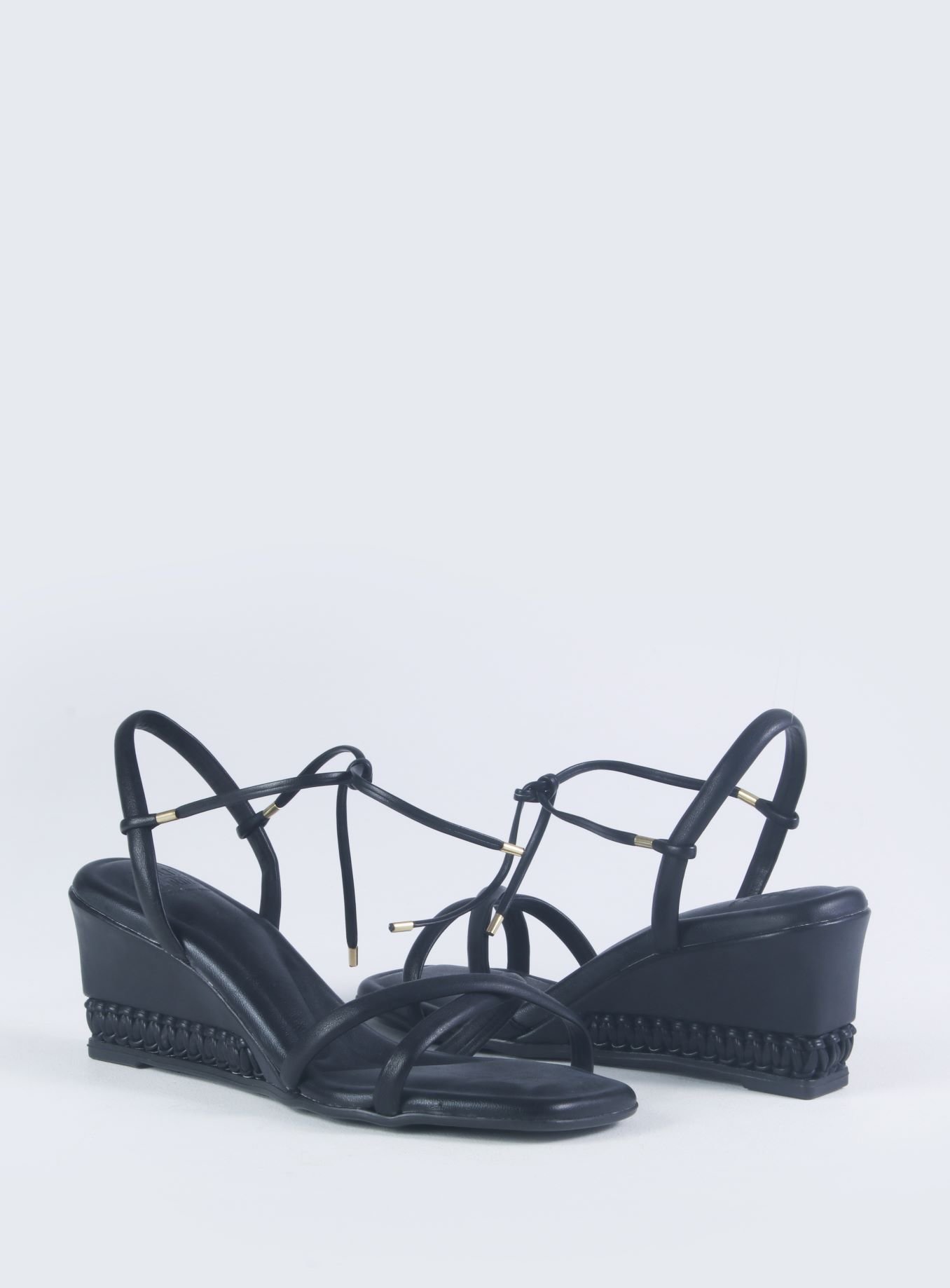 Sandália de salto com amarração Preto 2