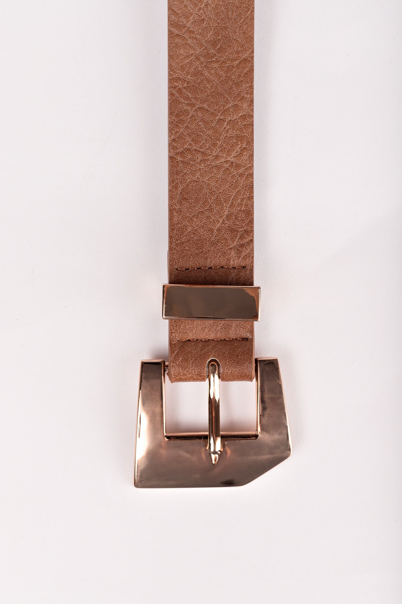 Cinto Adriana Fivela em Recorte Marrom 5