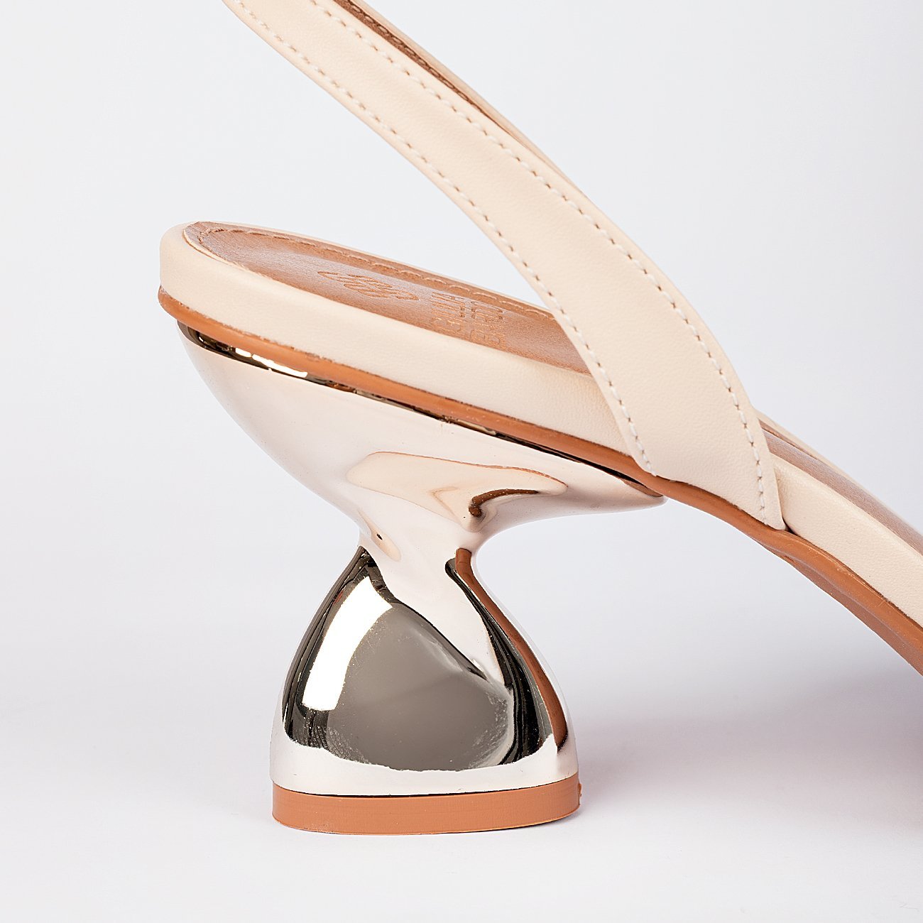 Sandália Salto Kaori Branco 7