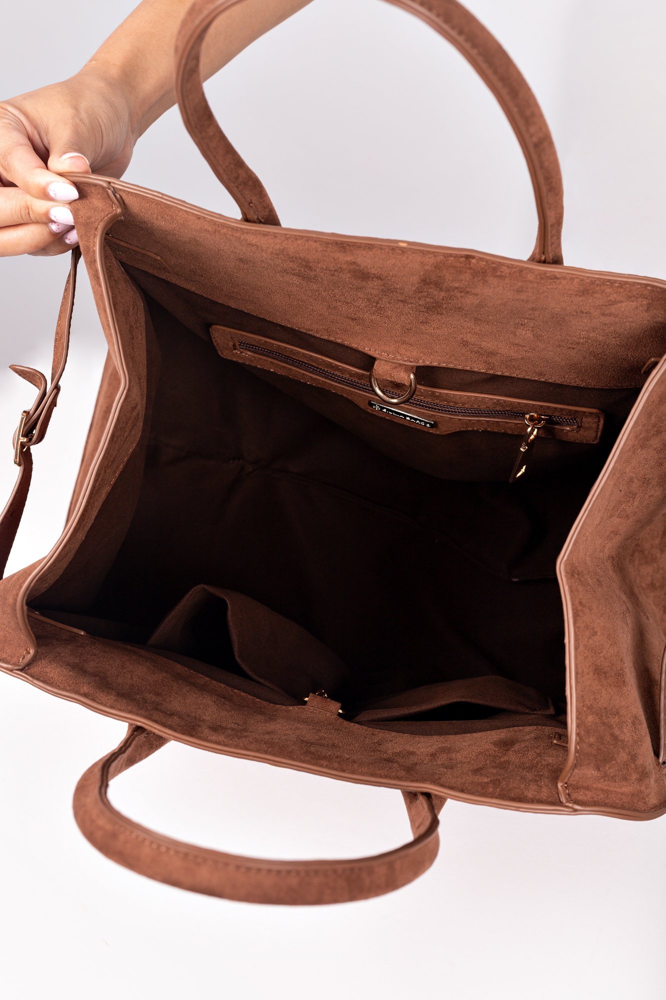 Bolsa Tote Olivia Camurça em PU Marrom 4