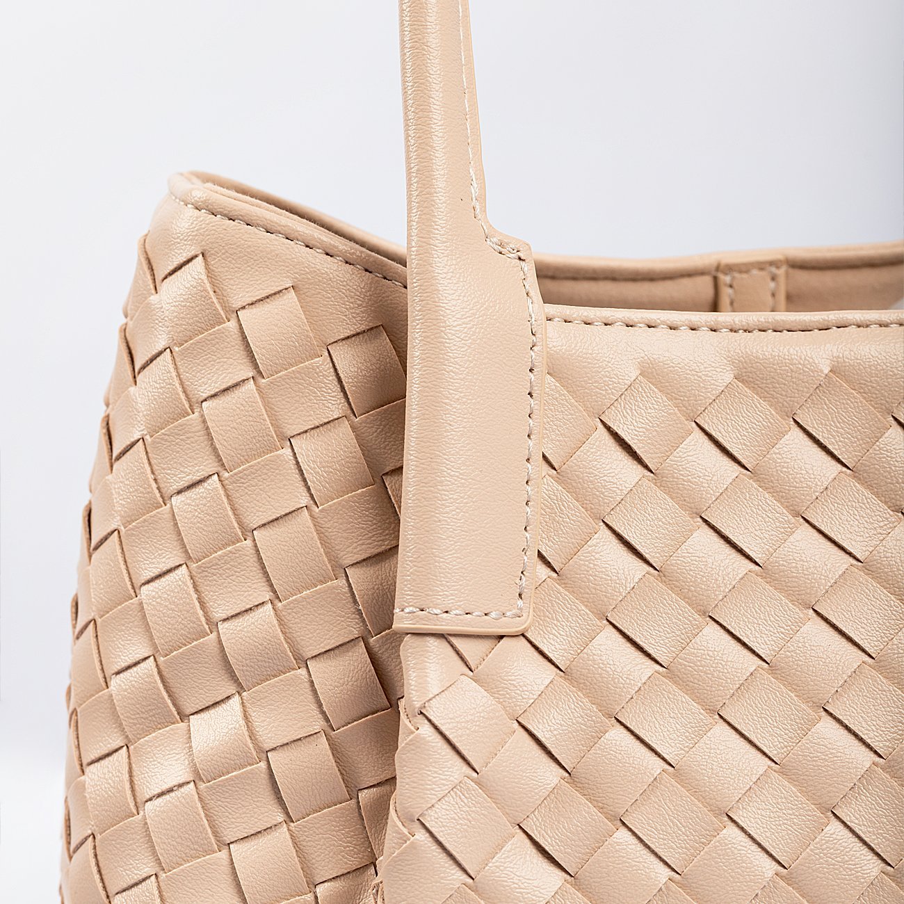 Bolsa Satchel Alicia Trançada Bege 5