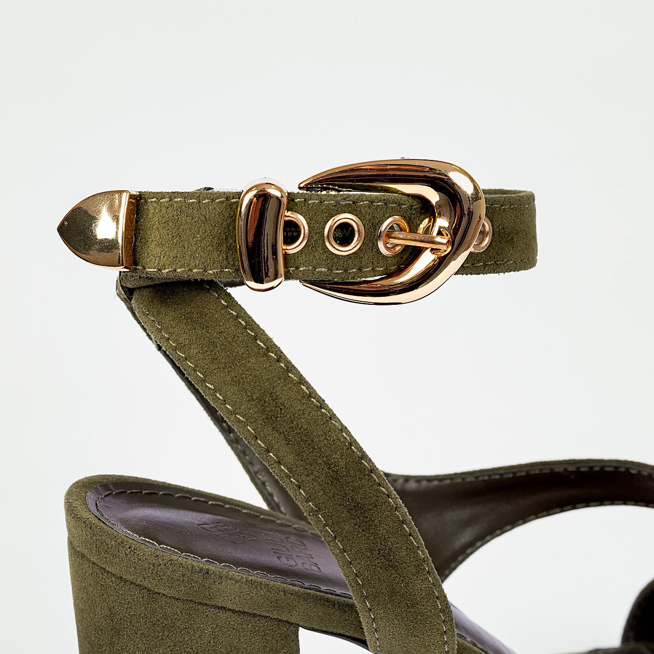 Sandália Salto Bloco Adele em Camurça Verde 7