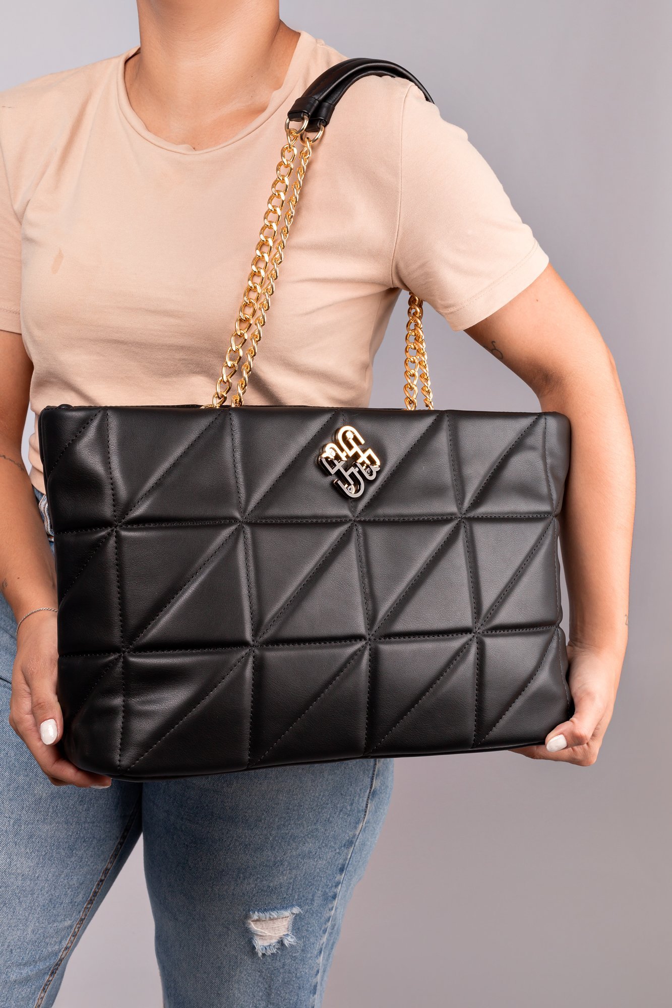 Bolsa Shopper Eliza em PU Preto 2