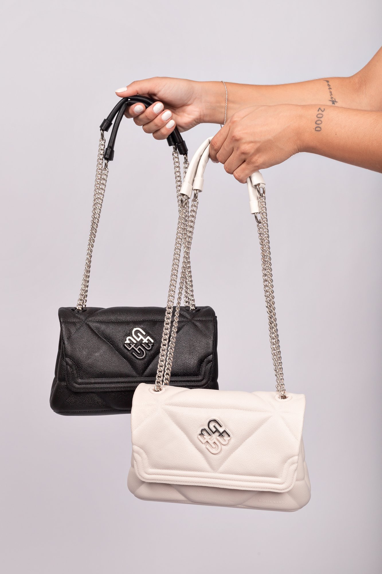 Bolsa New Suzaninha Corrente Níquel em PVC Preto 3