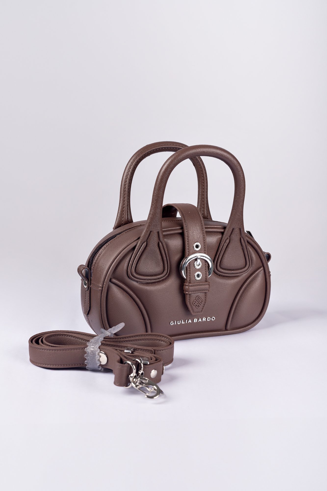 Bolsa Zoe Transversal com Alça de Mão em PVC Marrom 3