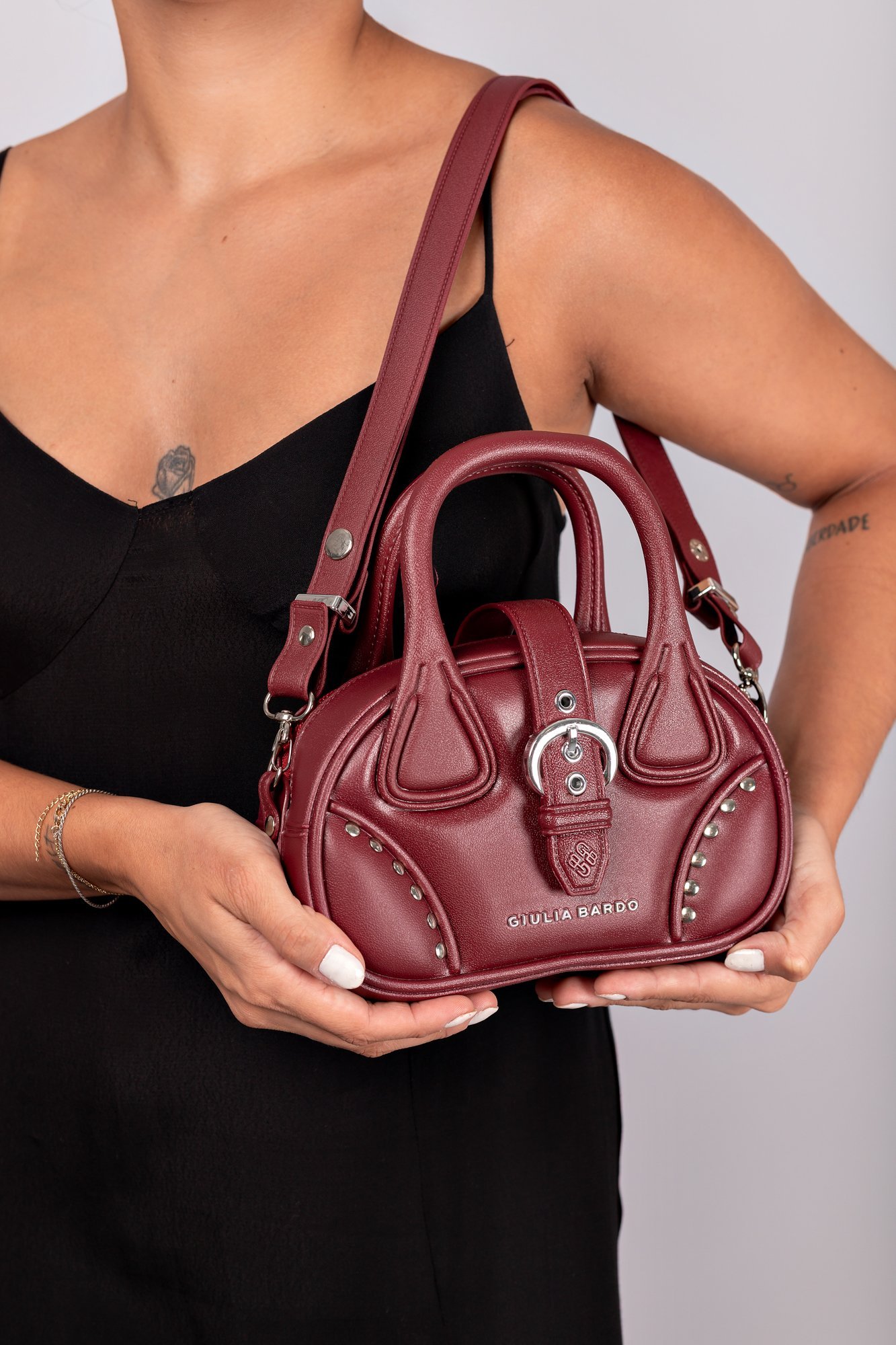 Bolsa New Zoe Transversal com Alça de Mão em PVC Bordô 2