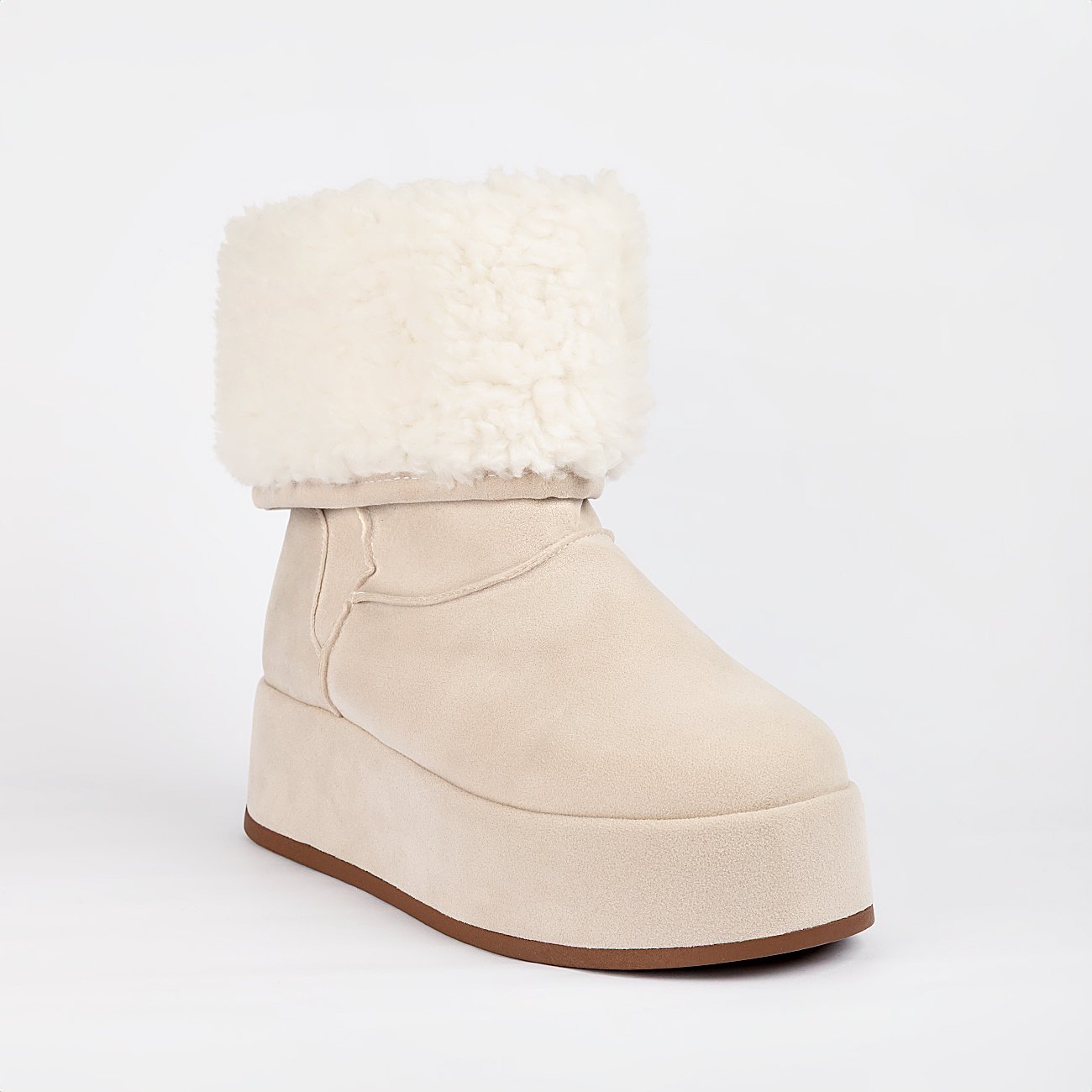 Bota Athena Peluciada Branco 2