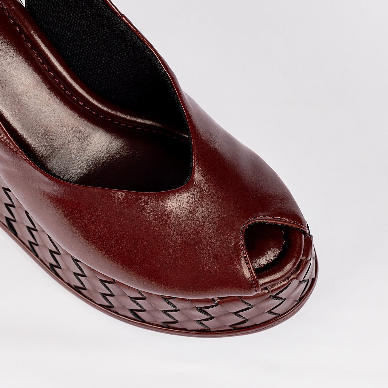 Peep Toe Plataforma Camille Marrom Escuro 5