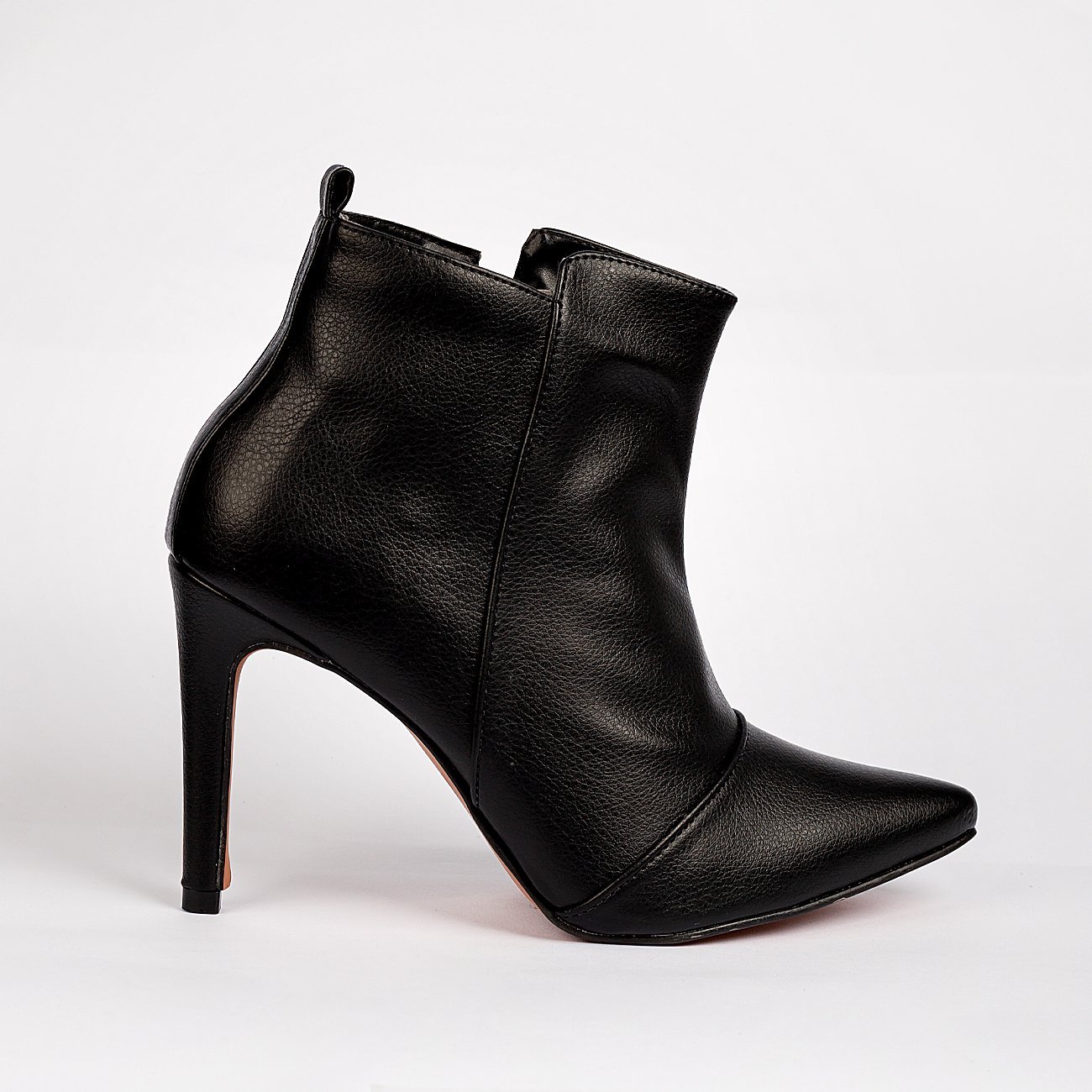 Bota Barbara Salto Fino Cano Baixo