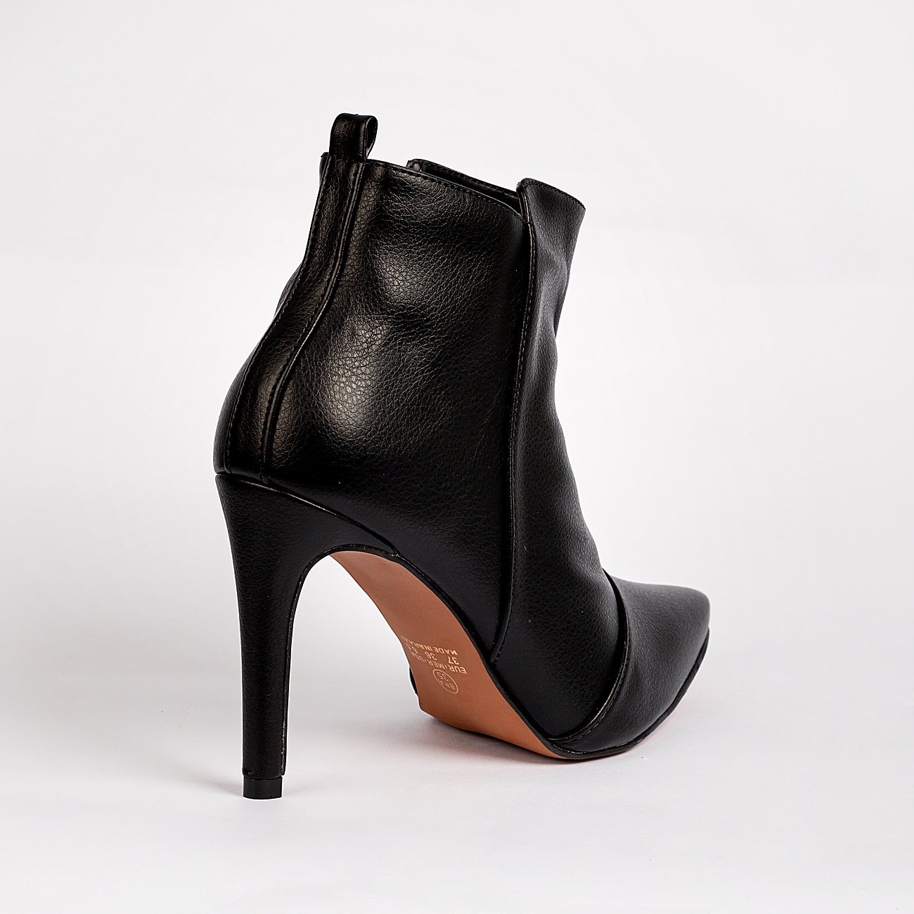Bota Barbara Salto Fino Cano Baixo Preto 2
