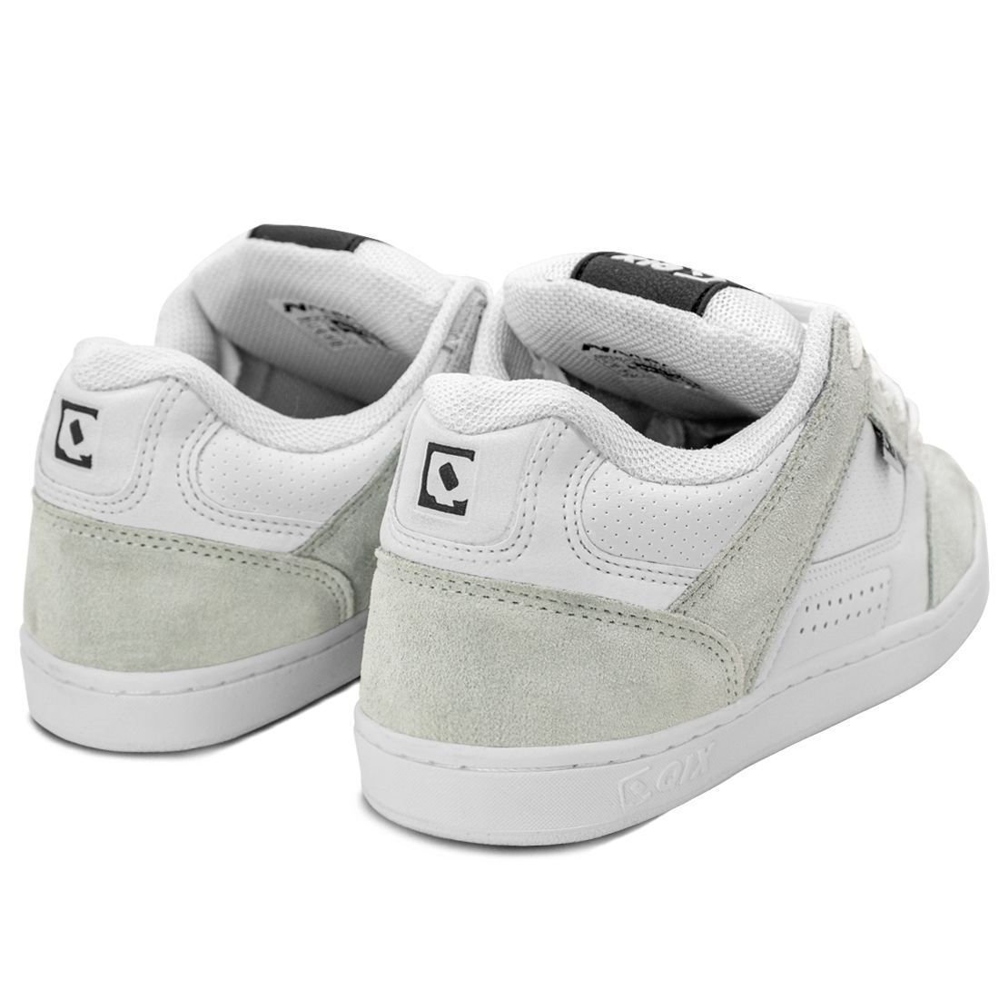 Tênis Qix Skate Retrô AM Branco Branco 8