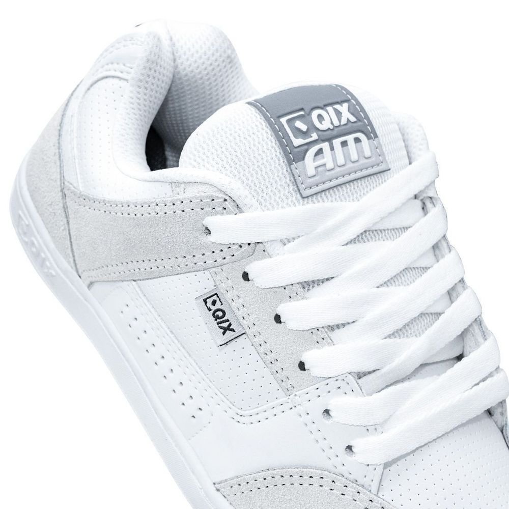 Tênis Qix Retrô AM Unissex | Branco Branco 6