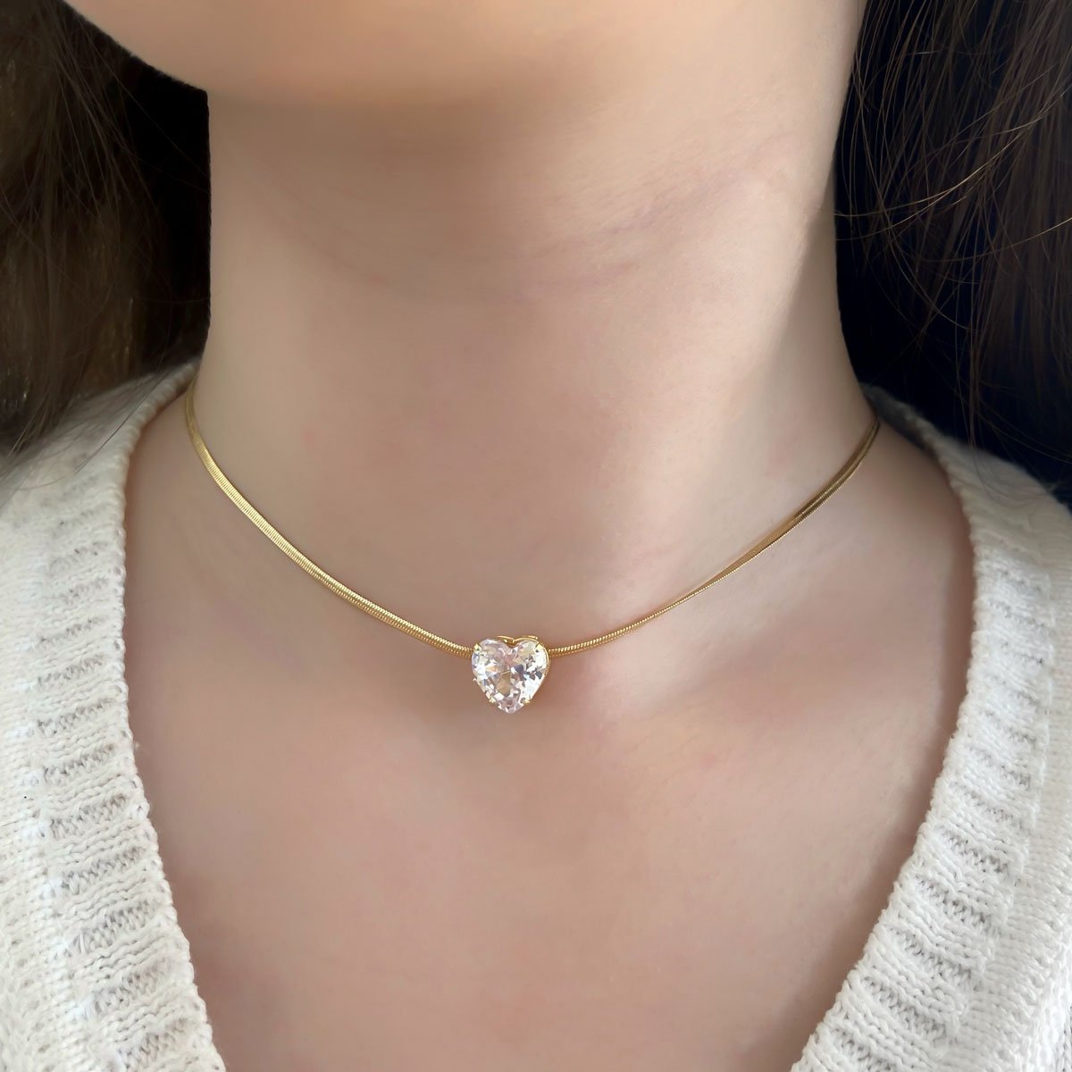 Choker Fita Lisa e Coracao Zirconia Banhada Ouro 18k Semijoia Dourado 2