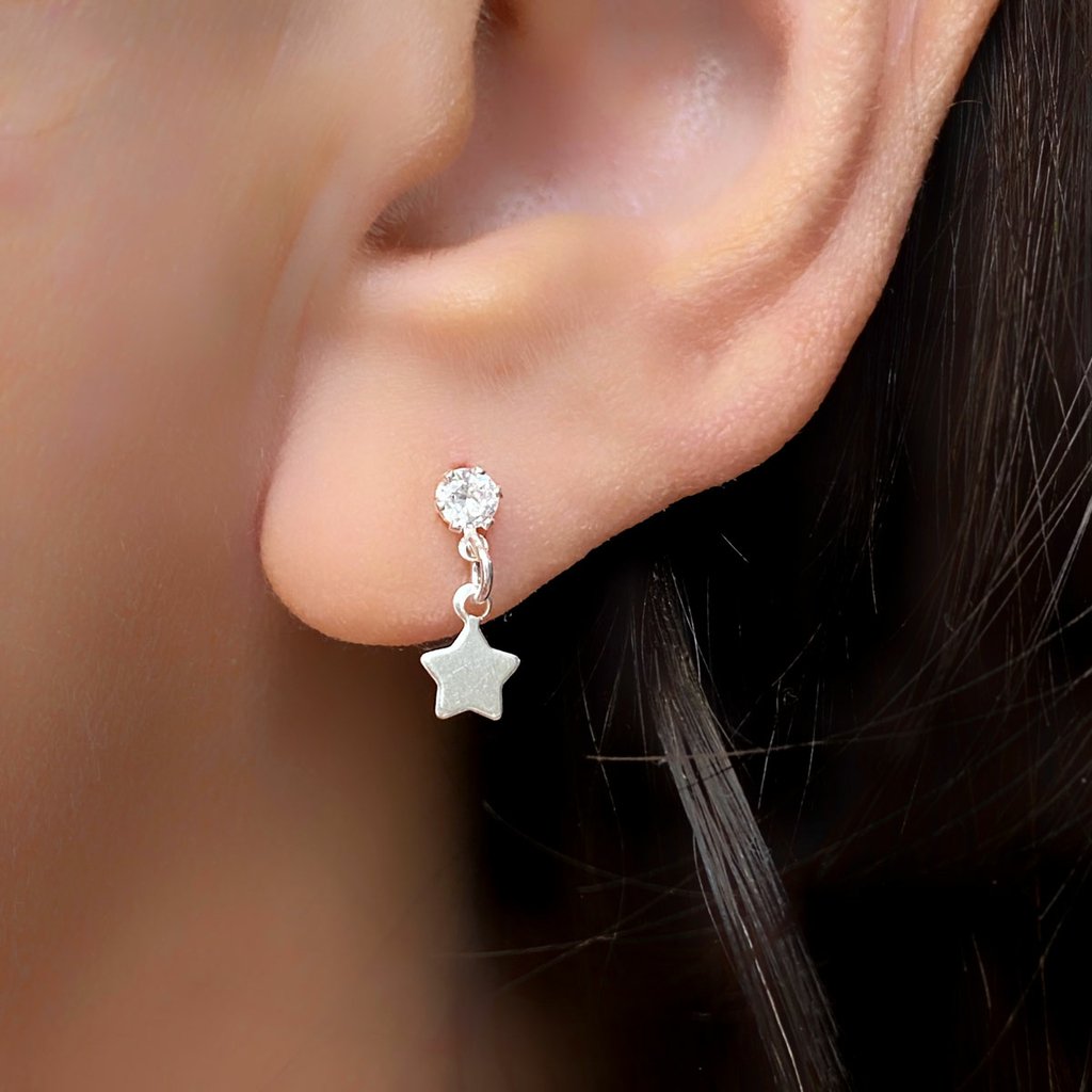 Brinco Zirconia e Estrela Lisa Banhado a Prata Semijoia Prata 2