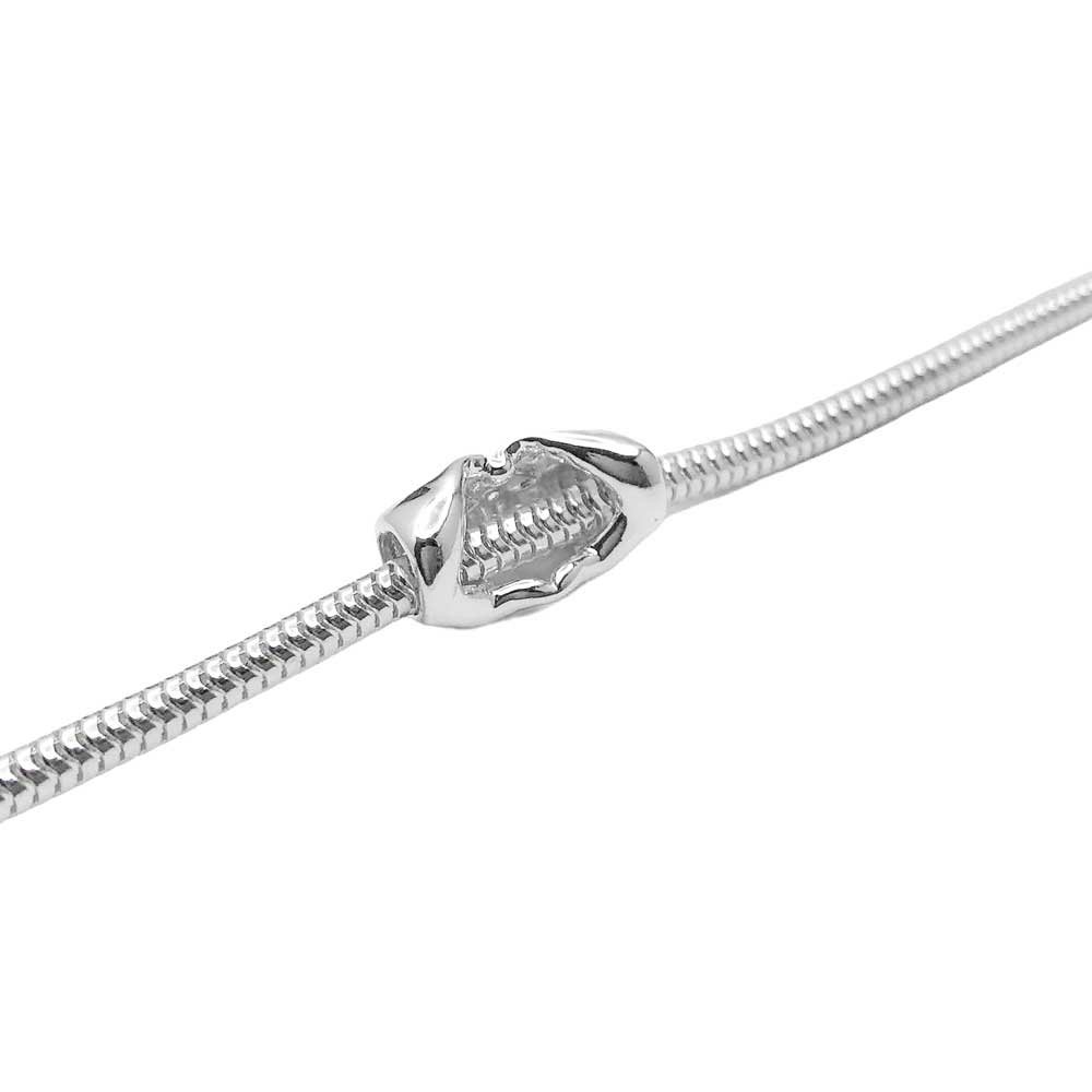 Berloque Charm Separador Duas Maos em Formato de Coracao Folheado a Prata Semijoia Prata 1