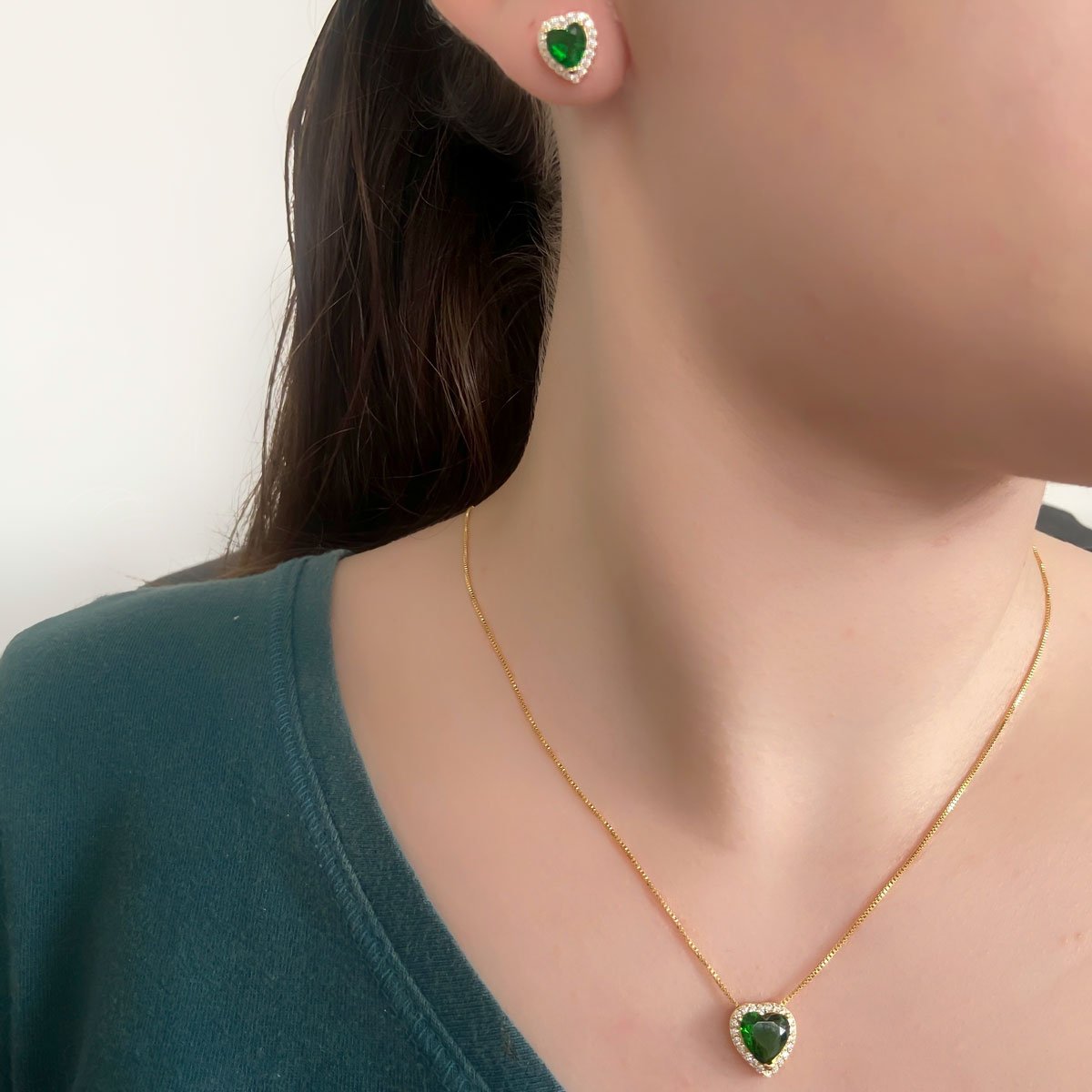 Conjunto Brinco e Colar Coracao Verde Esmeralda e Zirconia Banhado Ouro 18K Dourado 2