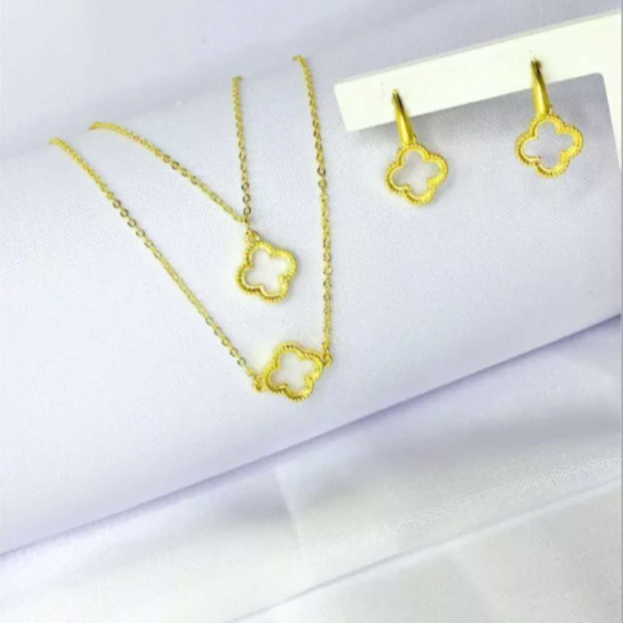 Conjunto Trevo - Banhado em Ouro 18k Dourado 2