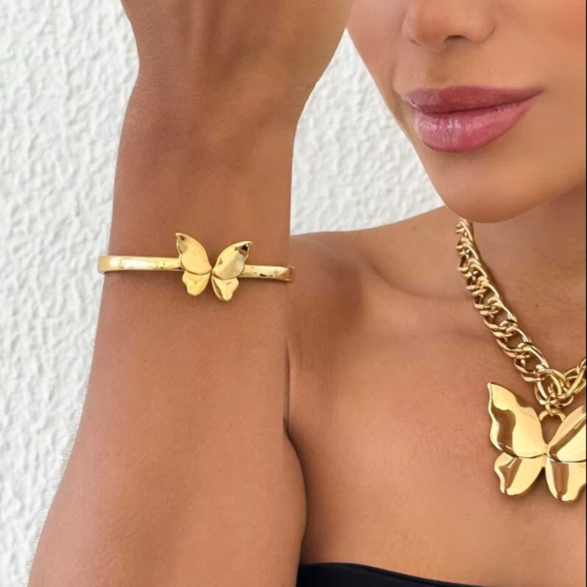 Bracelete Borboleta -  Banhado em Ouro 18k Dourado 2