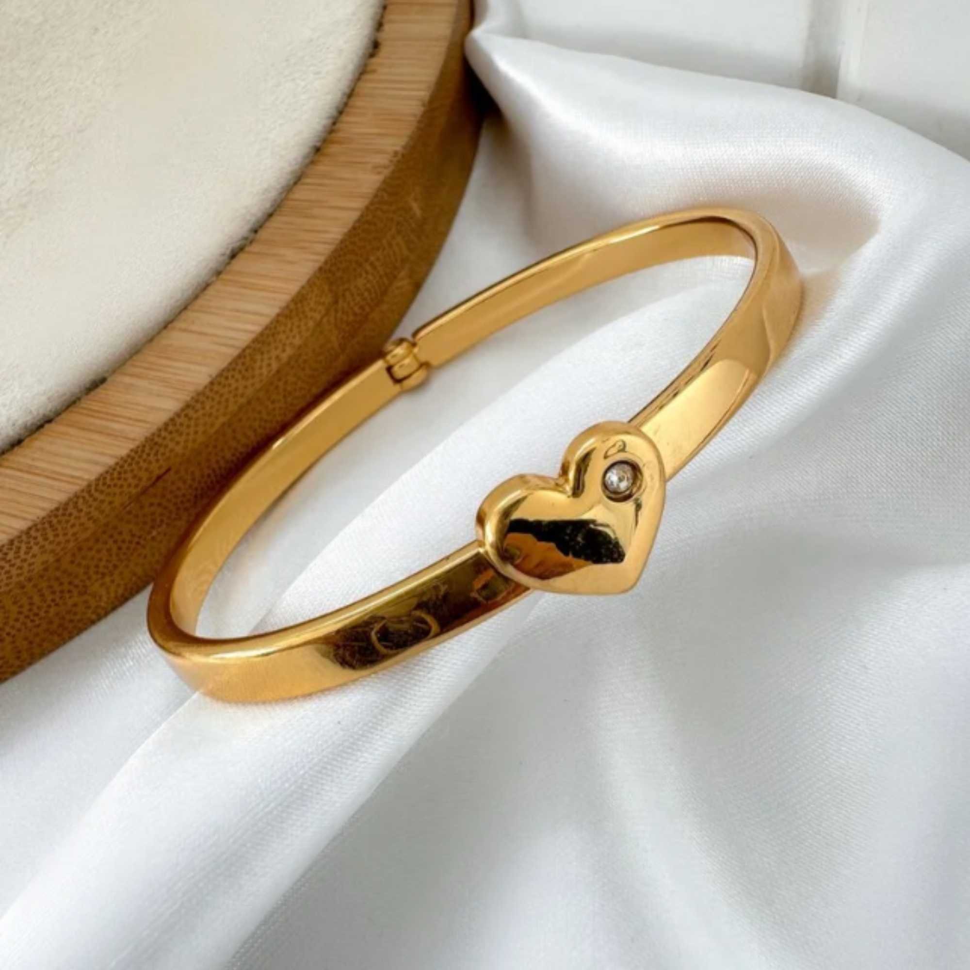 Bracelete Coração - Banhado em Ouro 18k Dourado 3